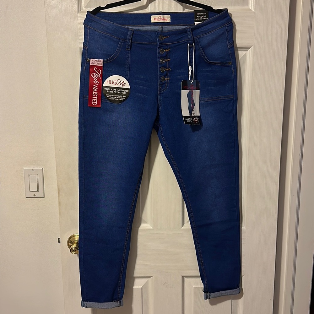 Red Bottom Jeans - Size 15 💙